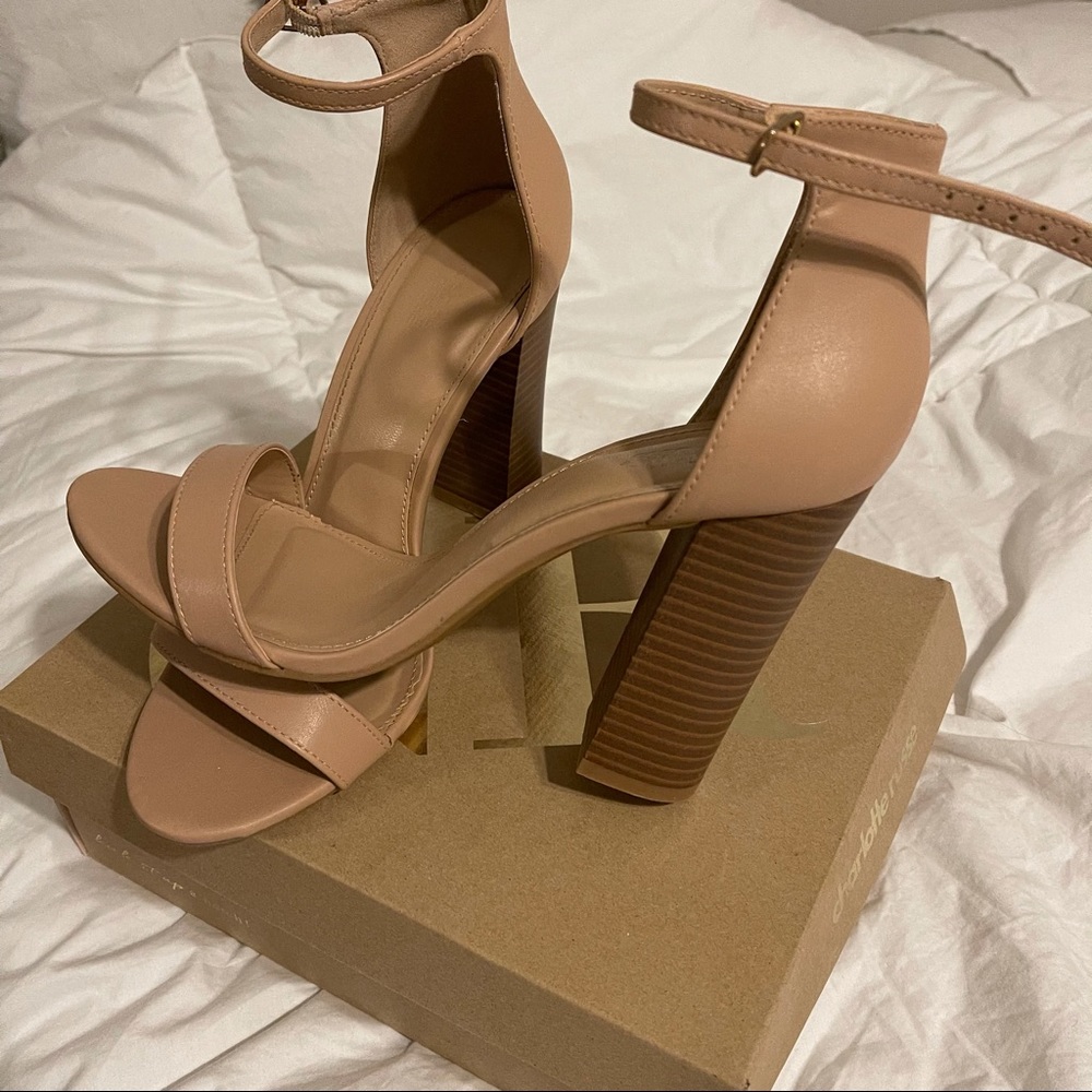 Nude Heels - Picture 5 of 7